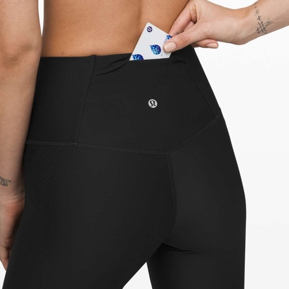 Lululemon Mapped Out High-Rise Tight 28"
Black / Black - Picture 4 of 7